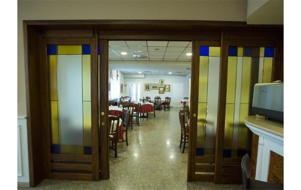 Hotel Vazzana Volpiano Exterior foto